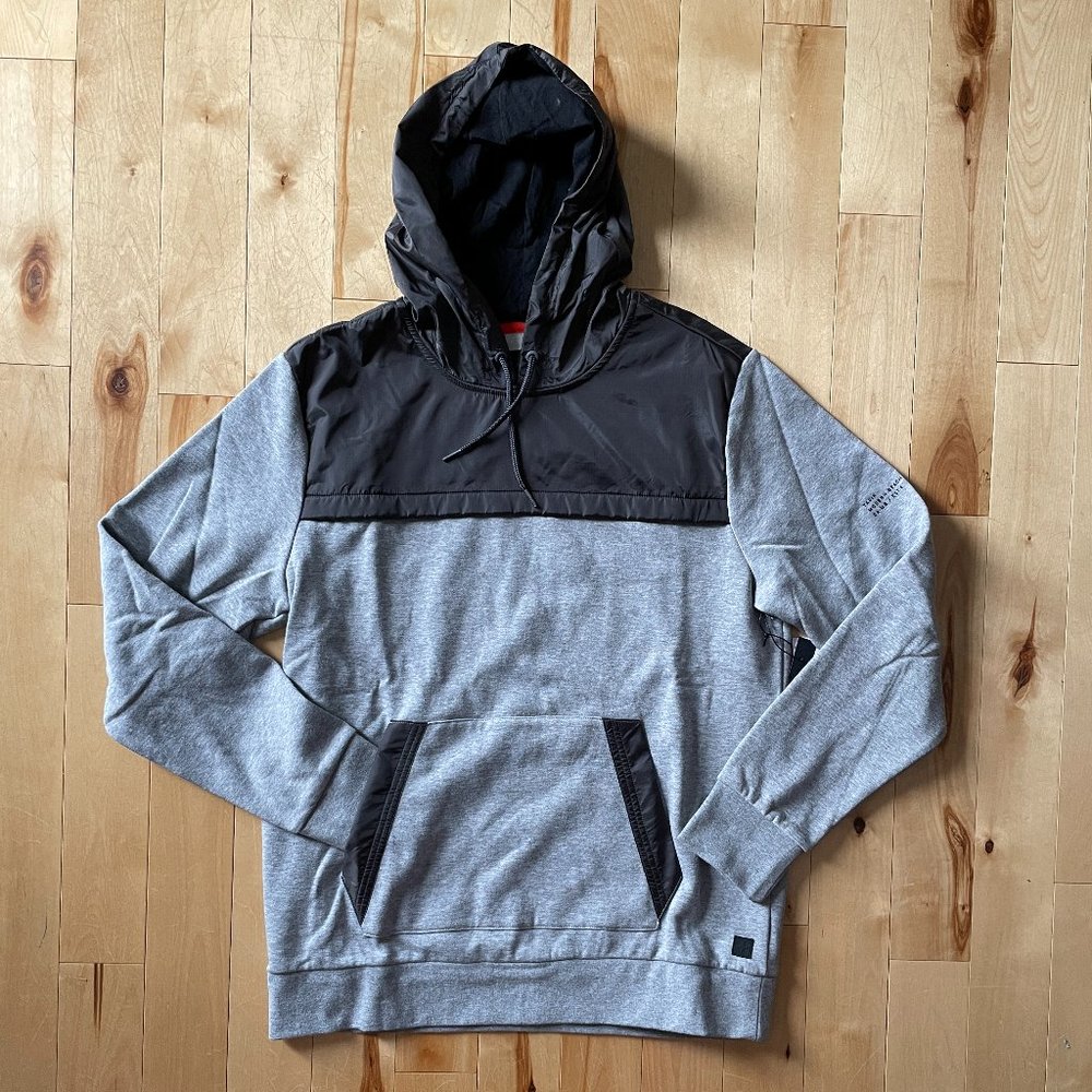 Men's Pullover Hoodie Bundle (2)